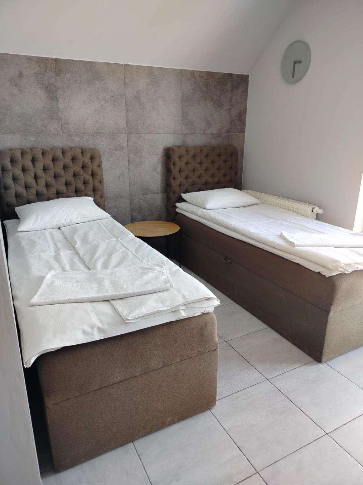 Minihostel Zary Luaran gambar